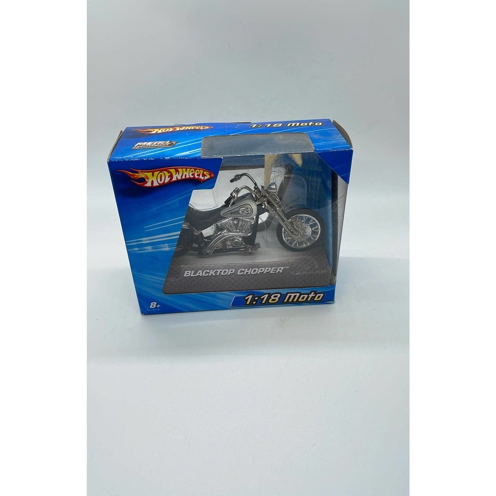 Hot Wheels Blacktop Chopper Diecast Police Motorcycle 1:18 2004 Mattel China NIB
